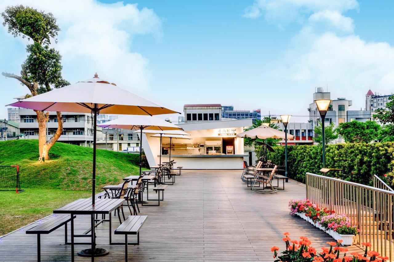 Hsin Hotel Chiayi City Exterior photo The campus