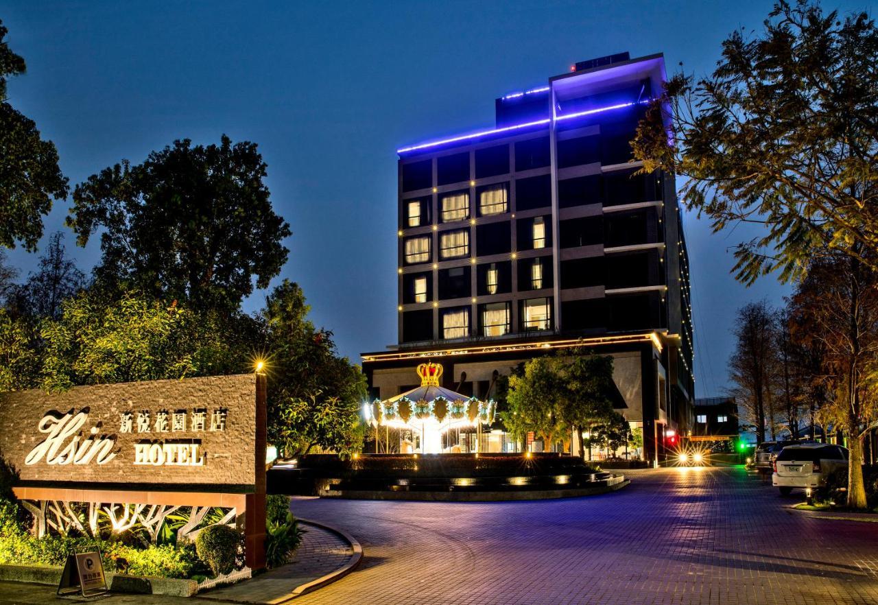 Hsin Hotel Chiayi City Exterior photo The Royal