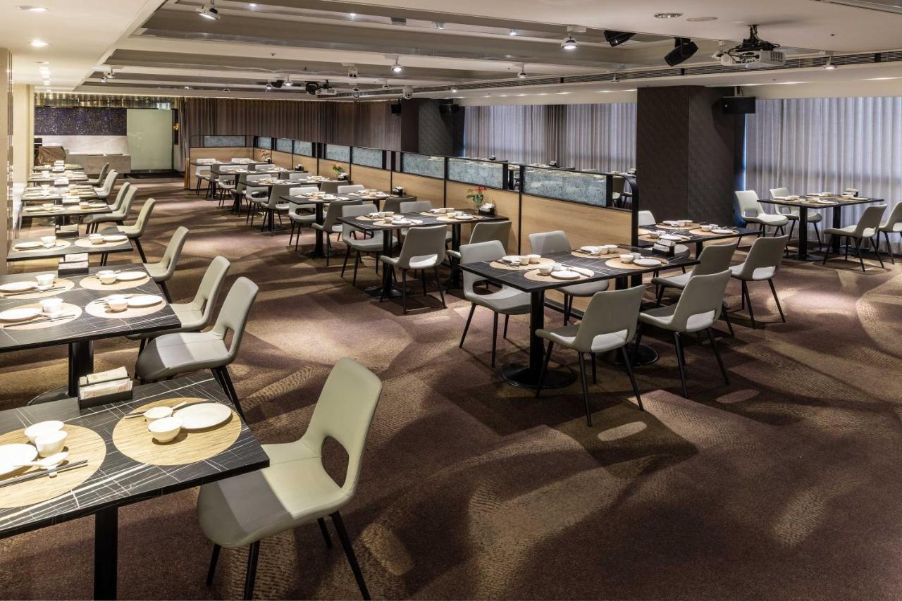 Hsin Hotel Chiayi City Exterior photo The interior of the restaurant