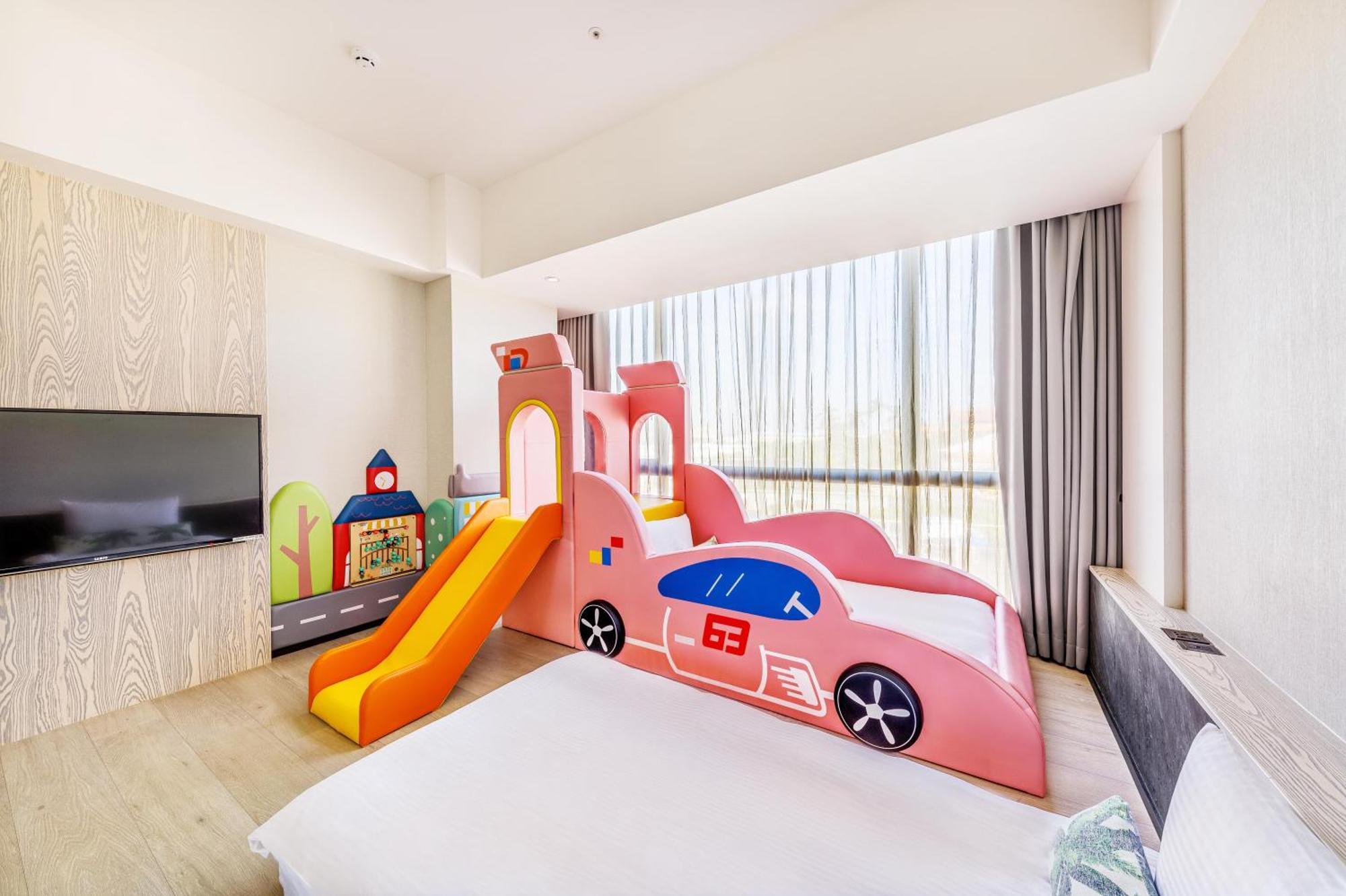 Hsin Hotel Chiayi City Exterior photo Family Suite